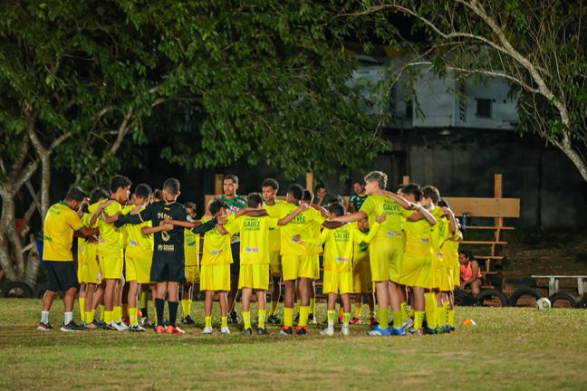 Treinamento Coletivo da Escolinha de Futebol do Galvez 