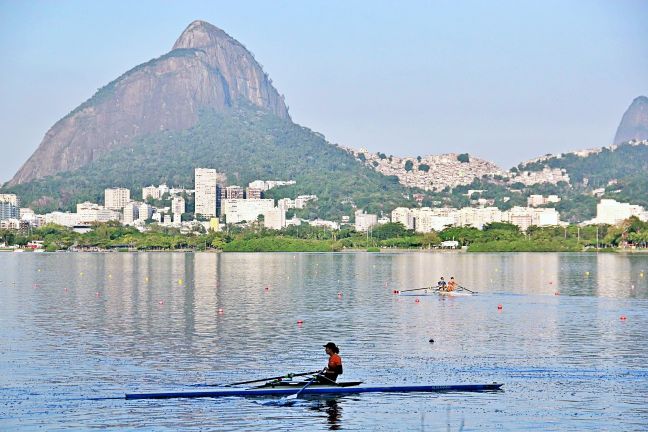 Treino de Remo na Lagoa Rodrigo de Freitas 20-Jul-2024