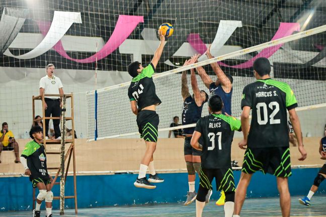 campeonato de voleibol masculino do quinari - floresta vs master mascarenha