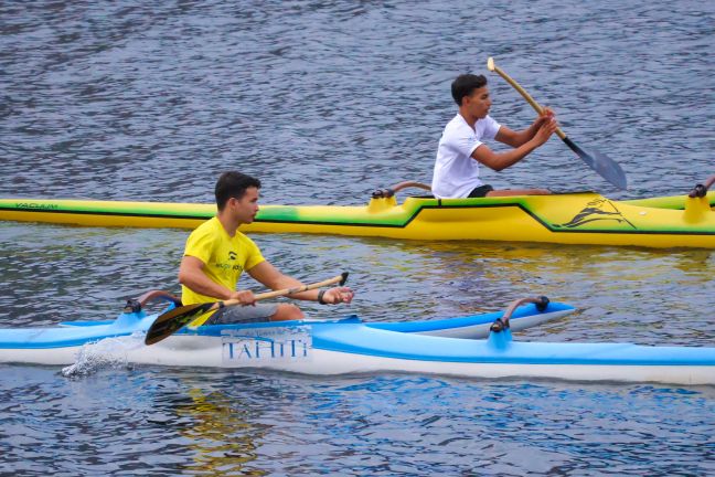 Treino Canoa Havaiana na Enseada de Botafogo