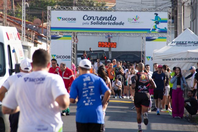 1ª Corrida e Caminhada Correndo pela Solidariedade