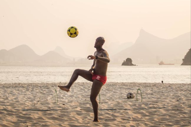 Treinos  Orla de Icaraí - Futevôlei, Beach Tennis, Frescoball, Altinha, Pedal ( 15h - 18:30 )