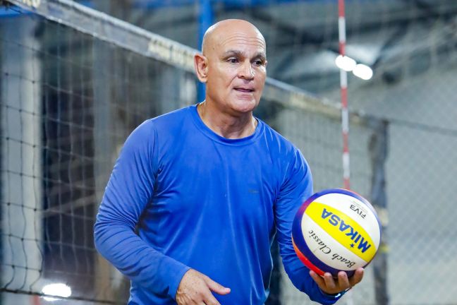 Treino Escola de Vôlei de Praia CBV