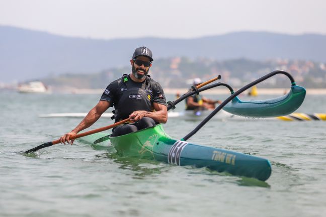 Campeonato de V1 - Canoa na Praia de Itaipu